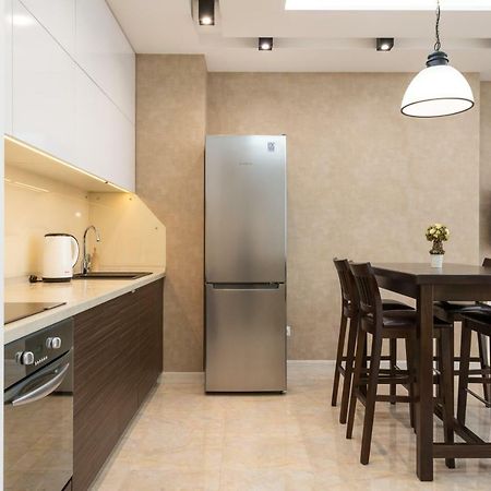 Deluxe Apartment On Belorusskay Street "Silver Tower" Kijów Zewnętrze zdjęcie