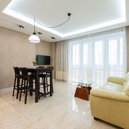 Deluxe Apartment On Belorusskay Street "Silver Tower" Kijów Zewnętrze zdjęcie